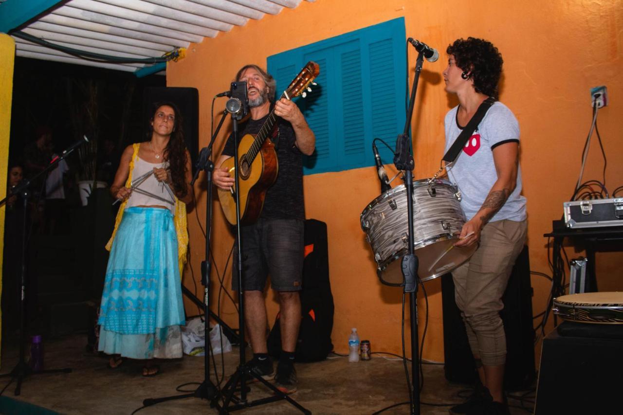 Sintonia Surf Hostel E Bar Ubatuba Exterior photo